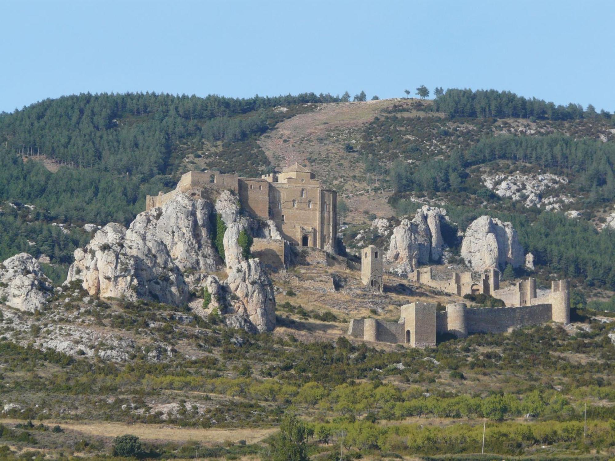 Hospederia De Loarre Hotel Екстериор снимка